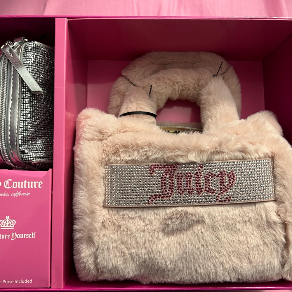 Juicy Couture Purse Gift Set